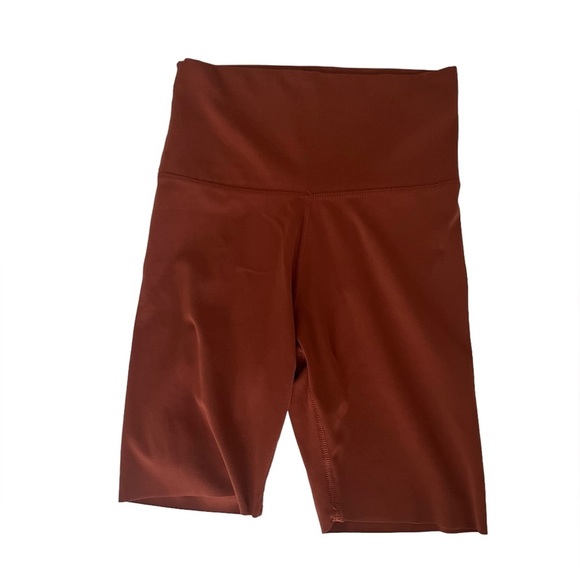 Nike Yoga Luxe High Rise Yoga Shorts - Picture 3 of 7